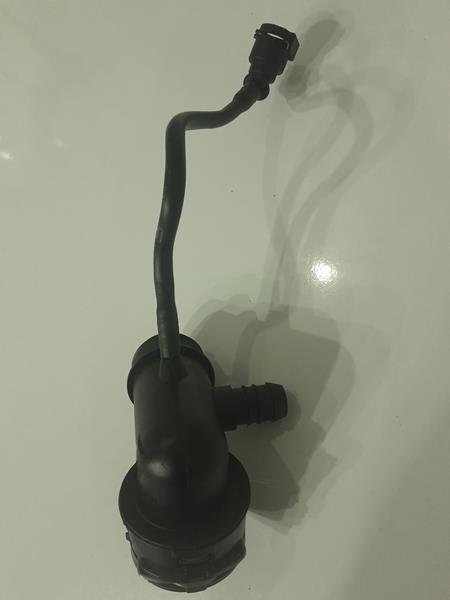 Radyatör Alt Çıkış Hortum Girisi