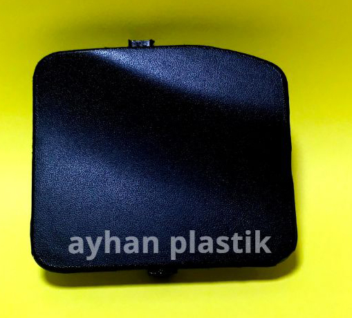 Arka Tampon Çeki Demir Kapağı