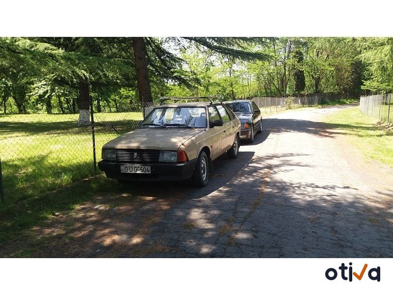MOSKVICH ALEKO
