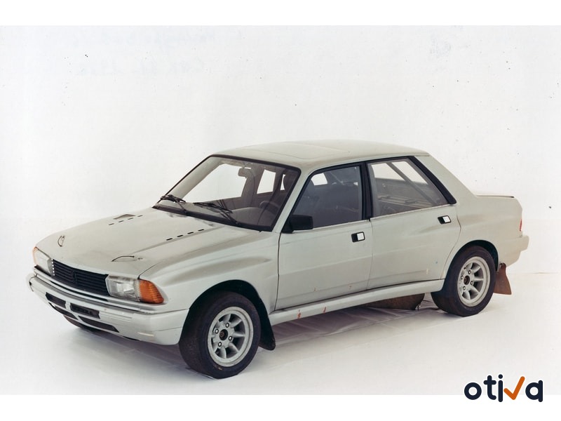 PEUGEOT 305 2 Break (581E)